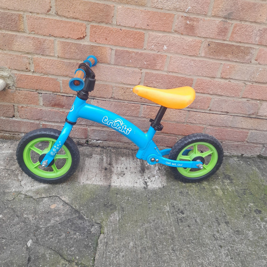 Trunki Folding Balance Bike, 12-inch Wheels Fold to carry/car boot