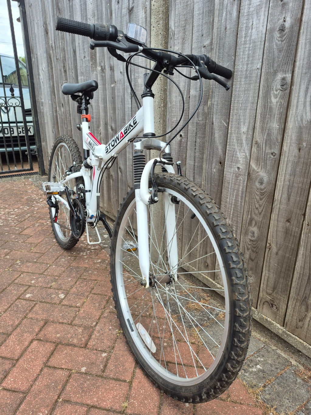 Stowabike MTB Folding Bike 26'' - 18 Speed Shimano; Dual Shocks; Folding Pedals