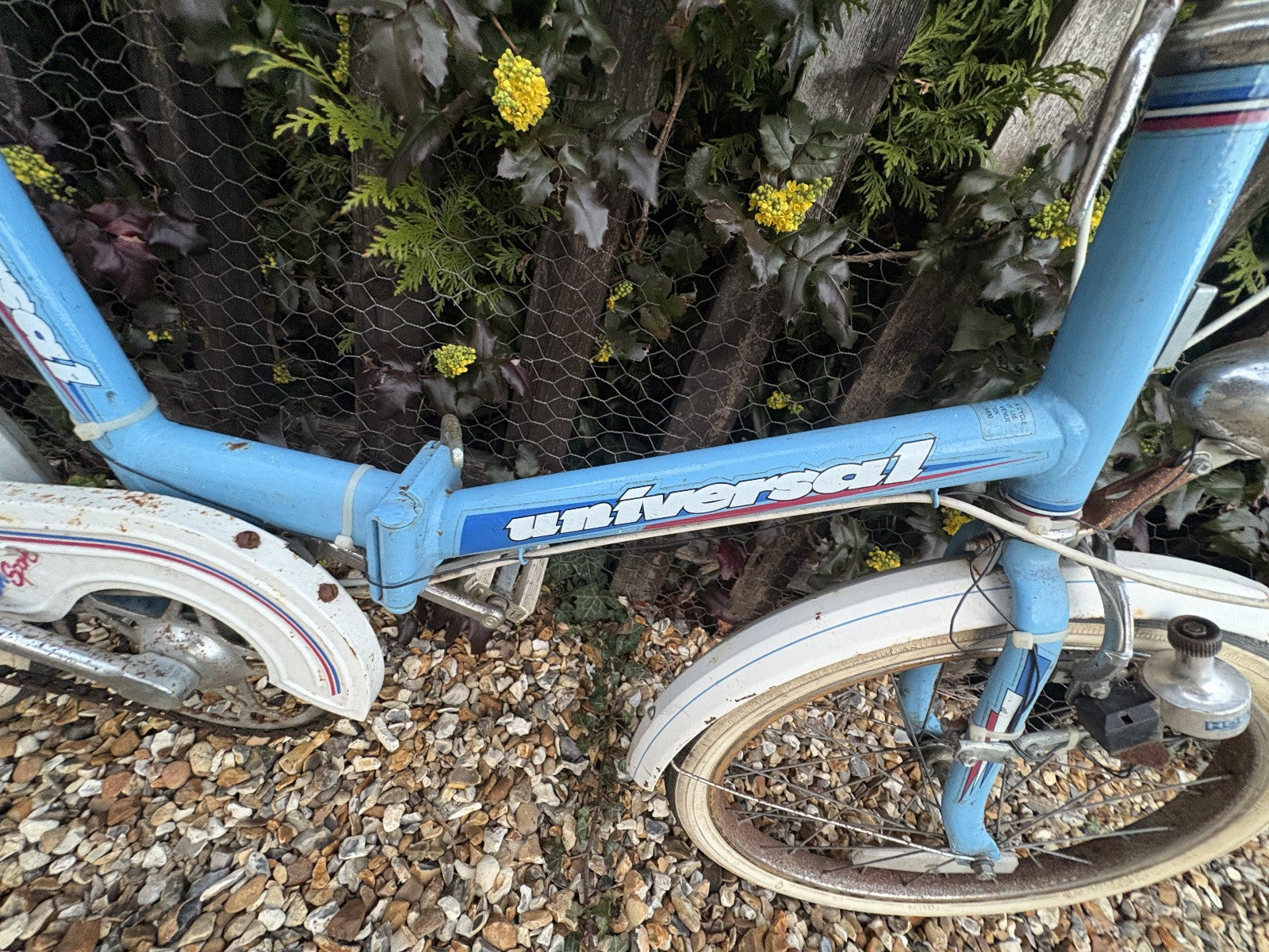 UNIVERSAL UNI SPORT SHOPPER BICYCLE BIKE - 3 SPEED SA HUB - SKY BLUE