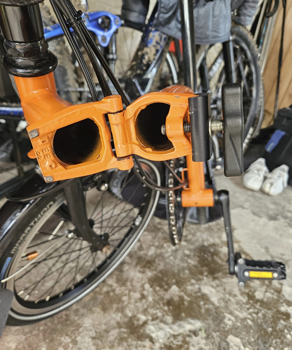 Brompton C Line H6L (6 Speed)  folding bicycle - rare Orange "Black Edition" mod