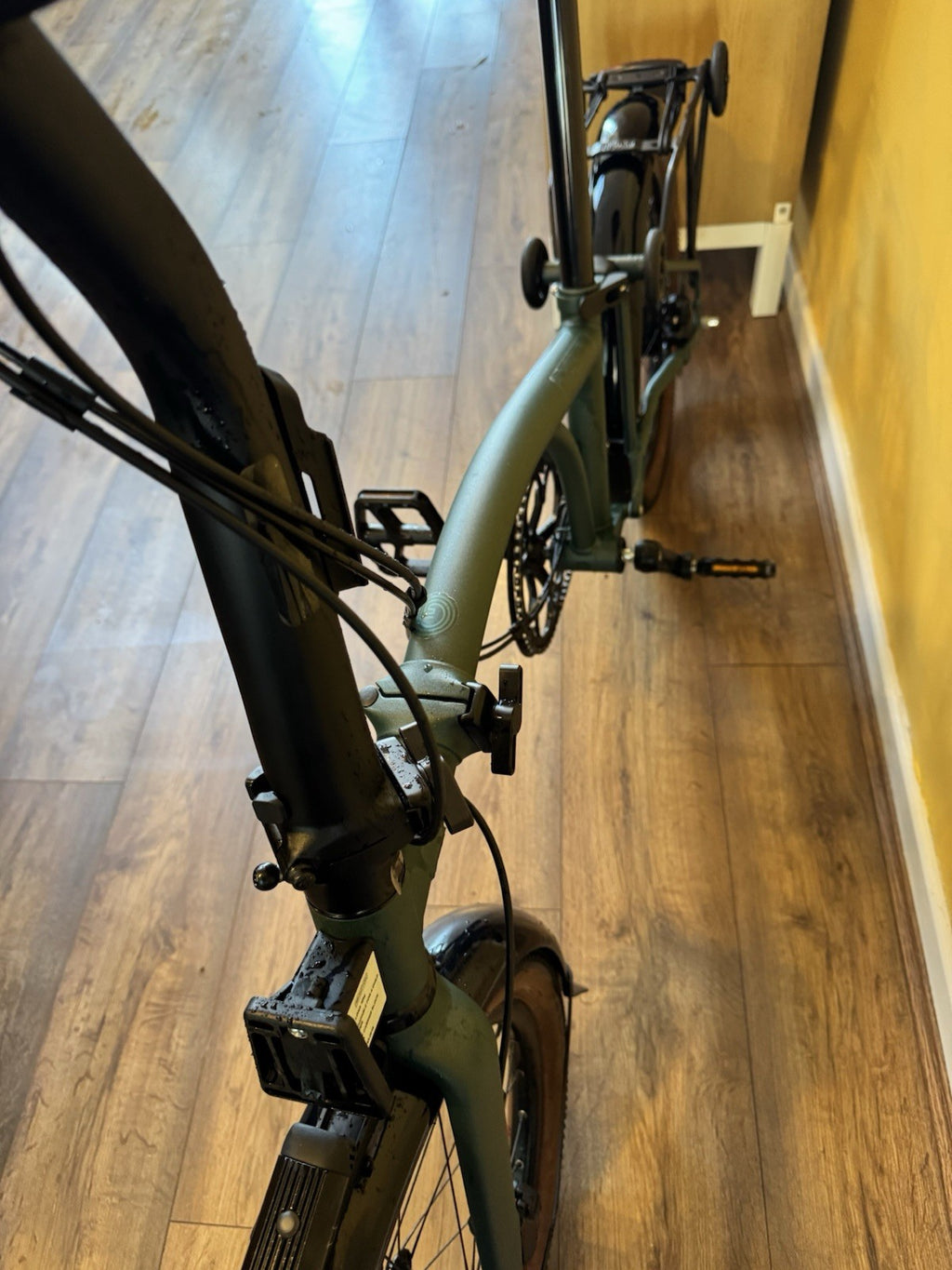 Brompton G Line 8-Speed Folding Bike Size Medium Forest Green
