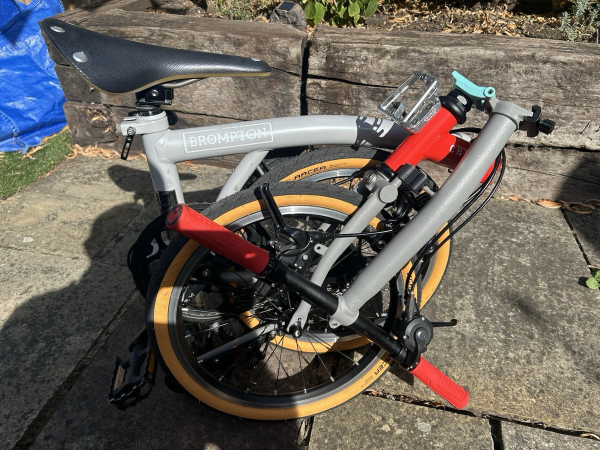 Brompton CHPT3 V4. Titanium 4 speed.