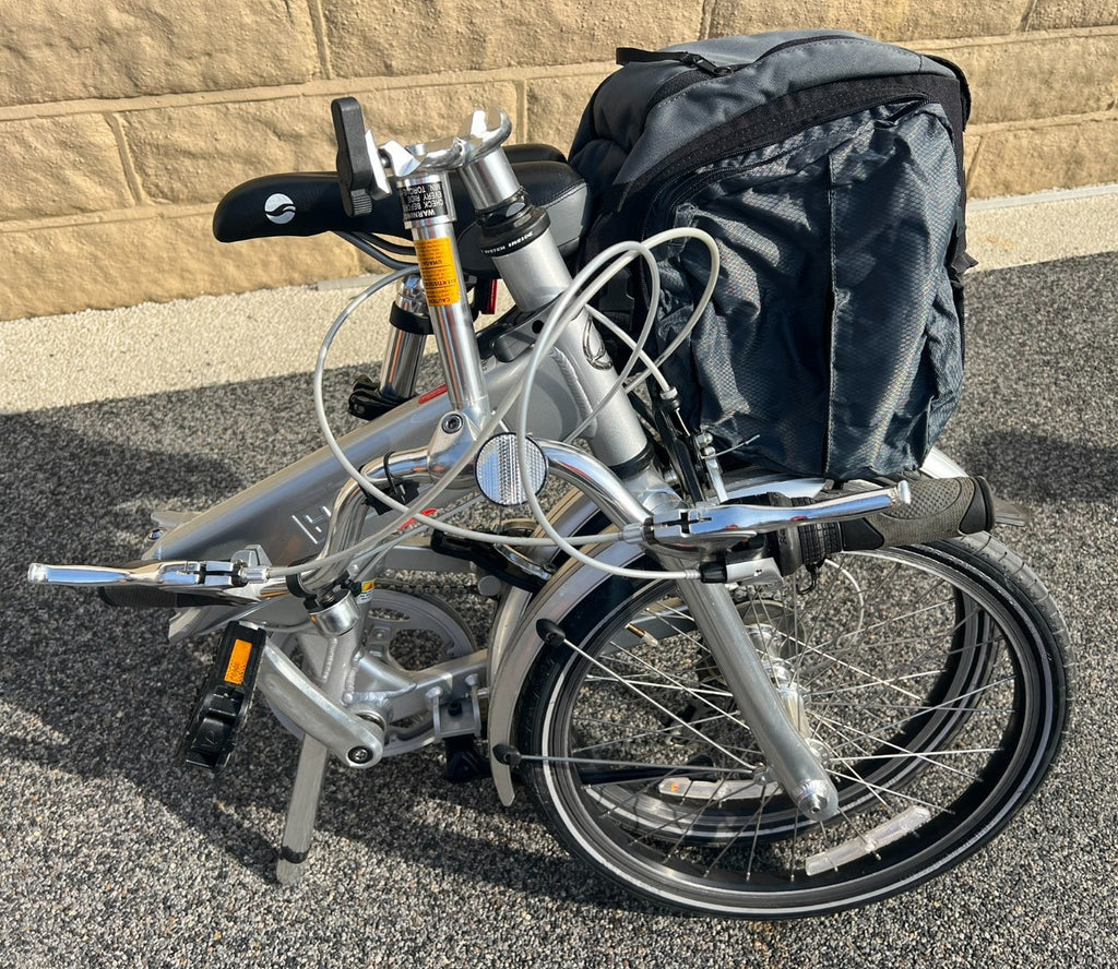 2 x Giant Halfway Folding Bike 20'' Wheels 7-Speed silver frame