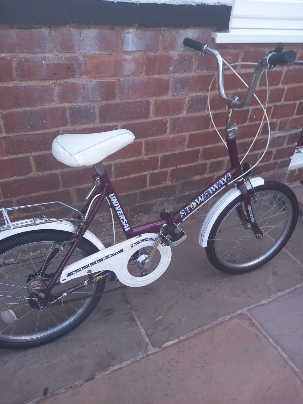 Universal Stowaway Folding Bike 3-Speed, 20" Wheels Excellent Condition