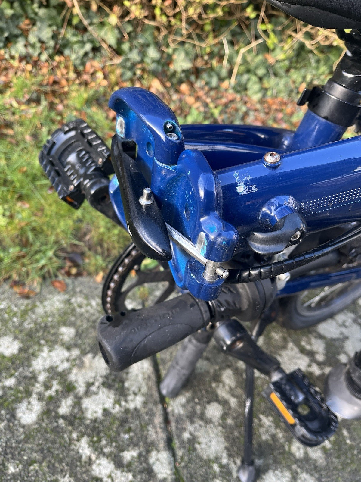 Tern Link Folding Bike 20in Small Blue/Black Derailleur V-Brake Kickstand