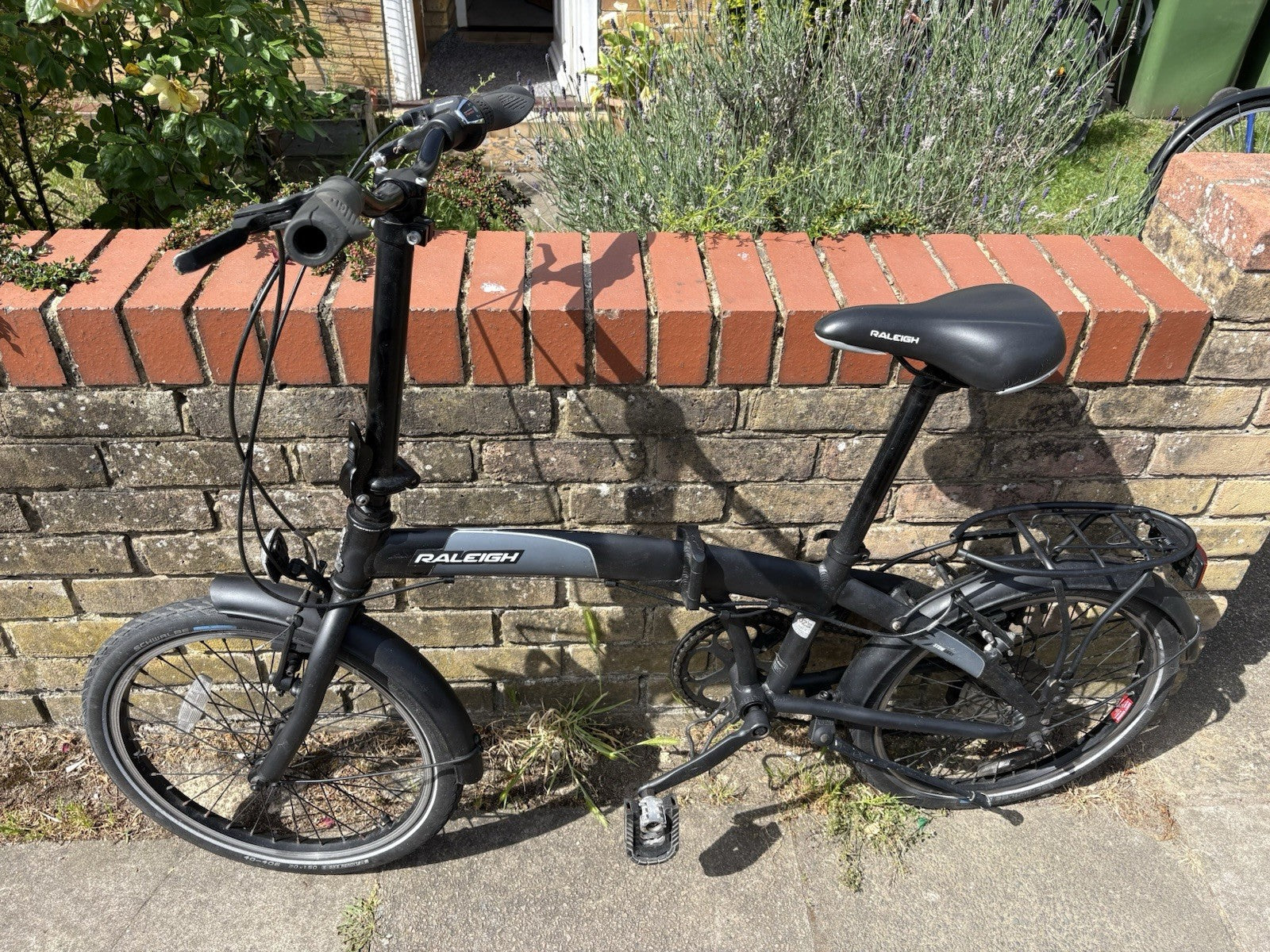 Raleigh Stowaway Folding Bike