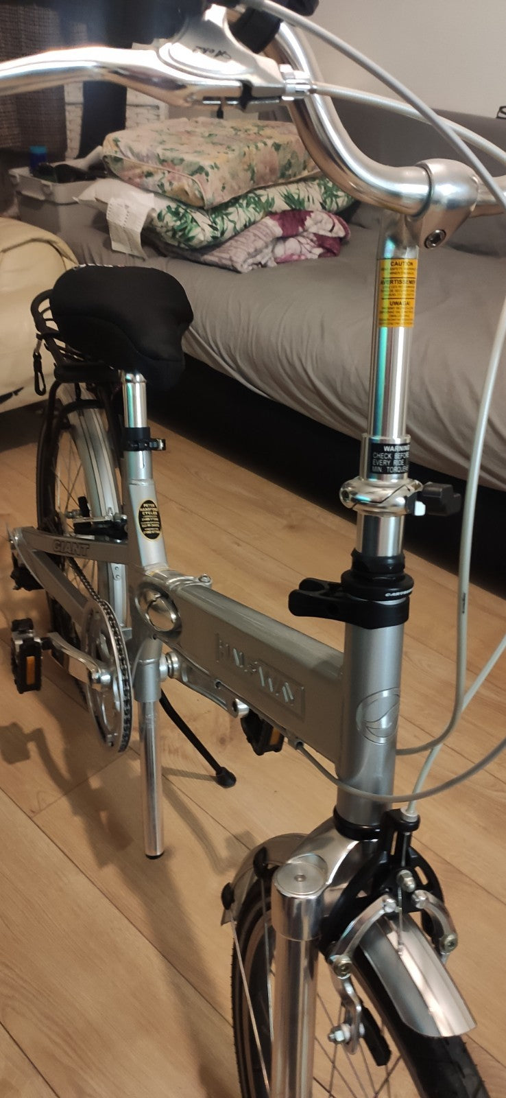 Giant Halfway Folding Bike - Rare Single-Sided Design - Excellent Condition
