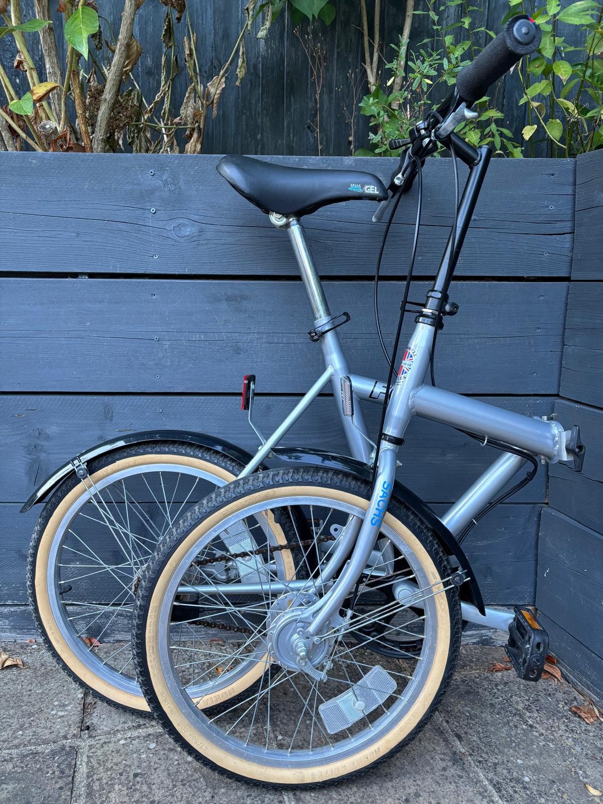 Cressewell Fold-It 20” wheel Folding Bike 7 speed Hub Gears in New Condition