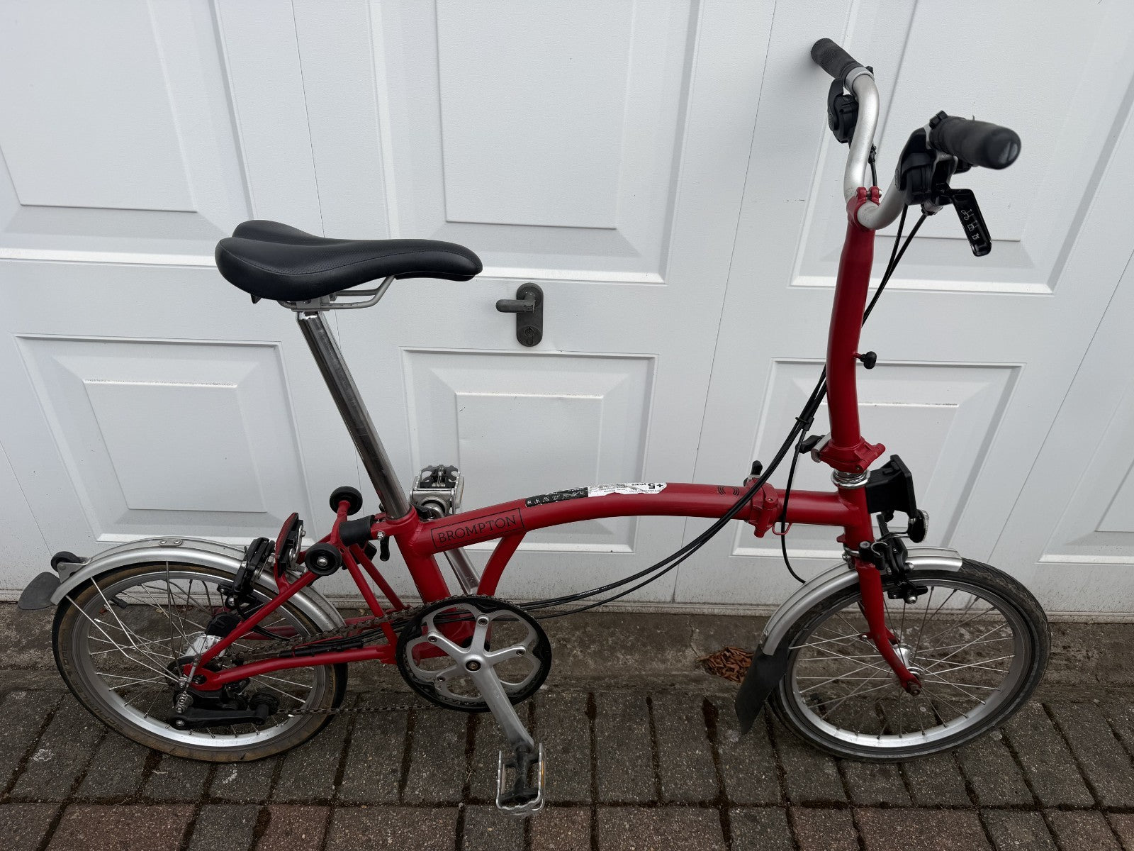 Brompton C Line M6L (6 Speed) folding bicycle - RED 2021 Good Condition