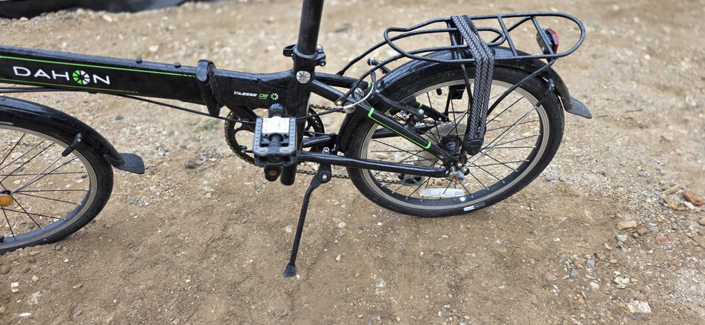 Dahon Vitesse Alloy D8 folding commuter bike, Obsidian black,  superb Condition