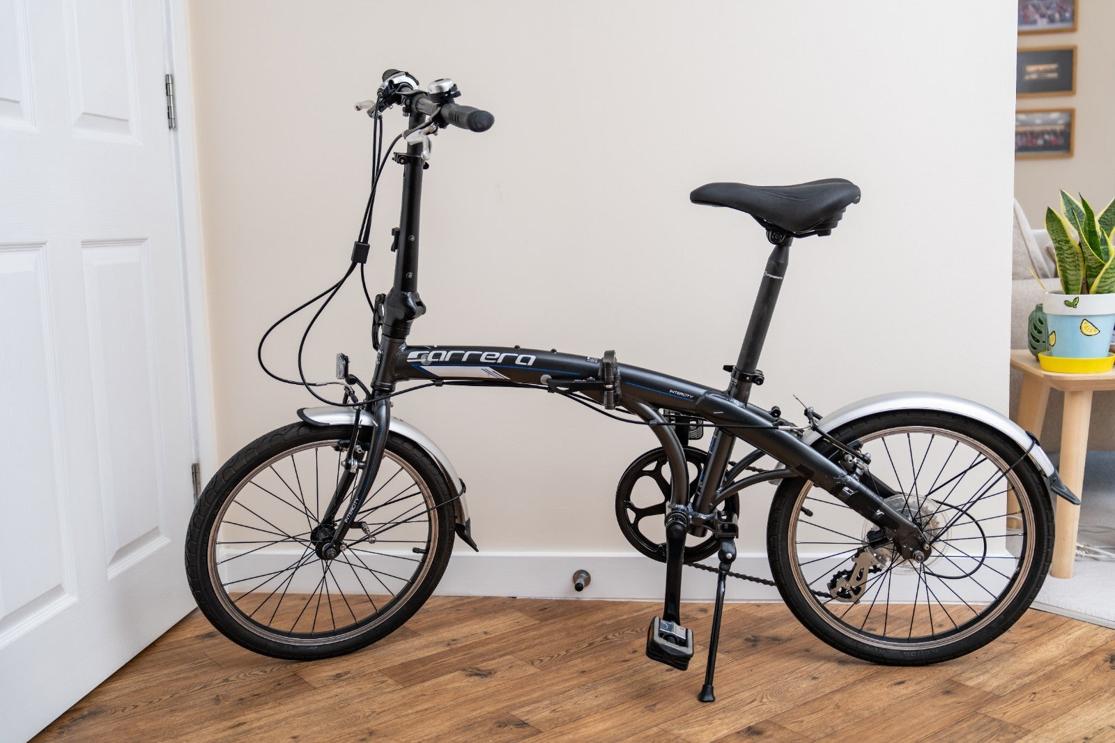 Carrera Intercity Folding Bike 20”wheels 8 Speed Shimano