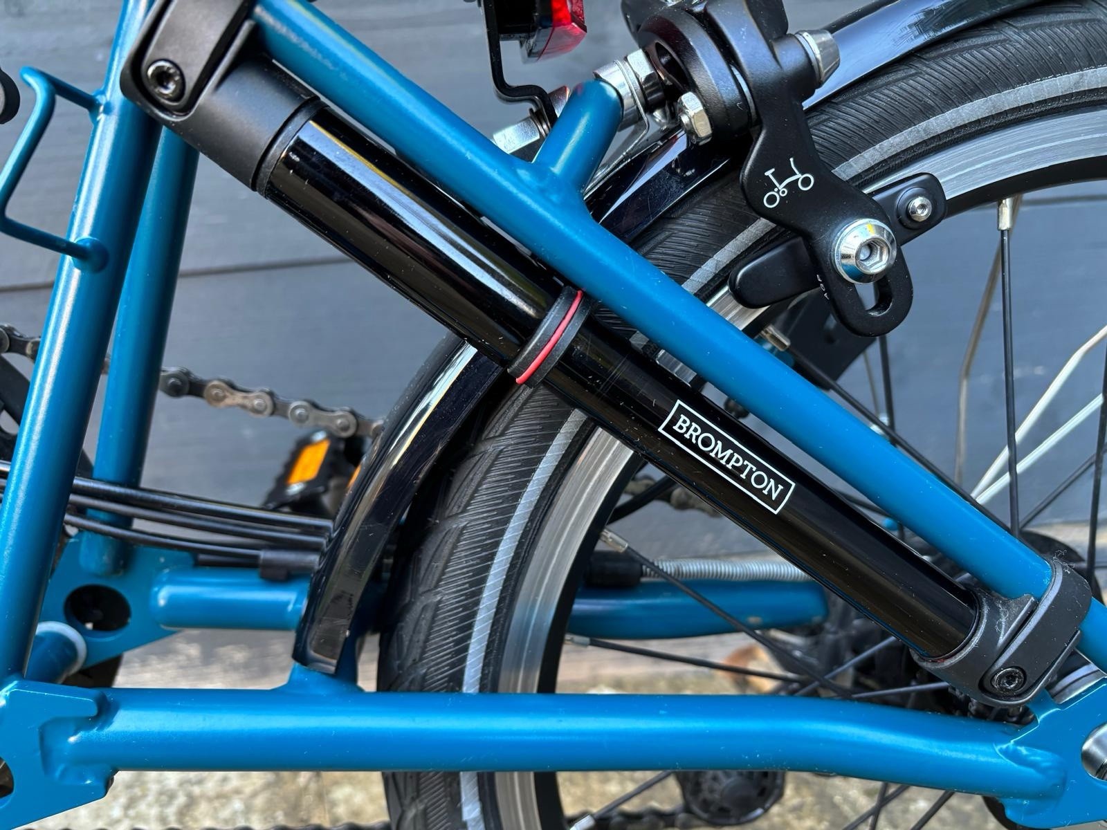 2023 Brompton C Line Urban M6L Folding Bicycle in Ocean Blue - Hardly Used