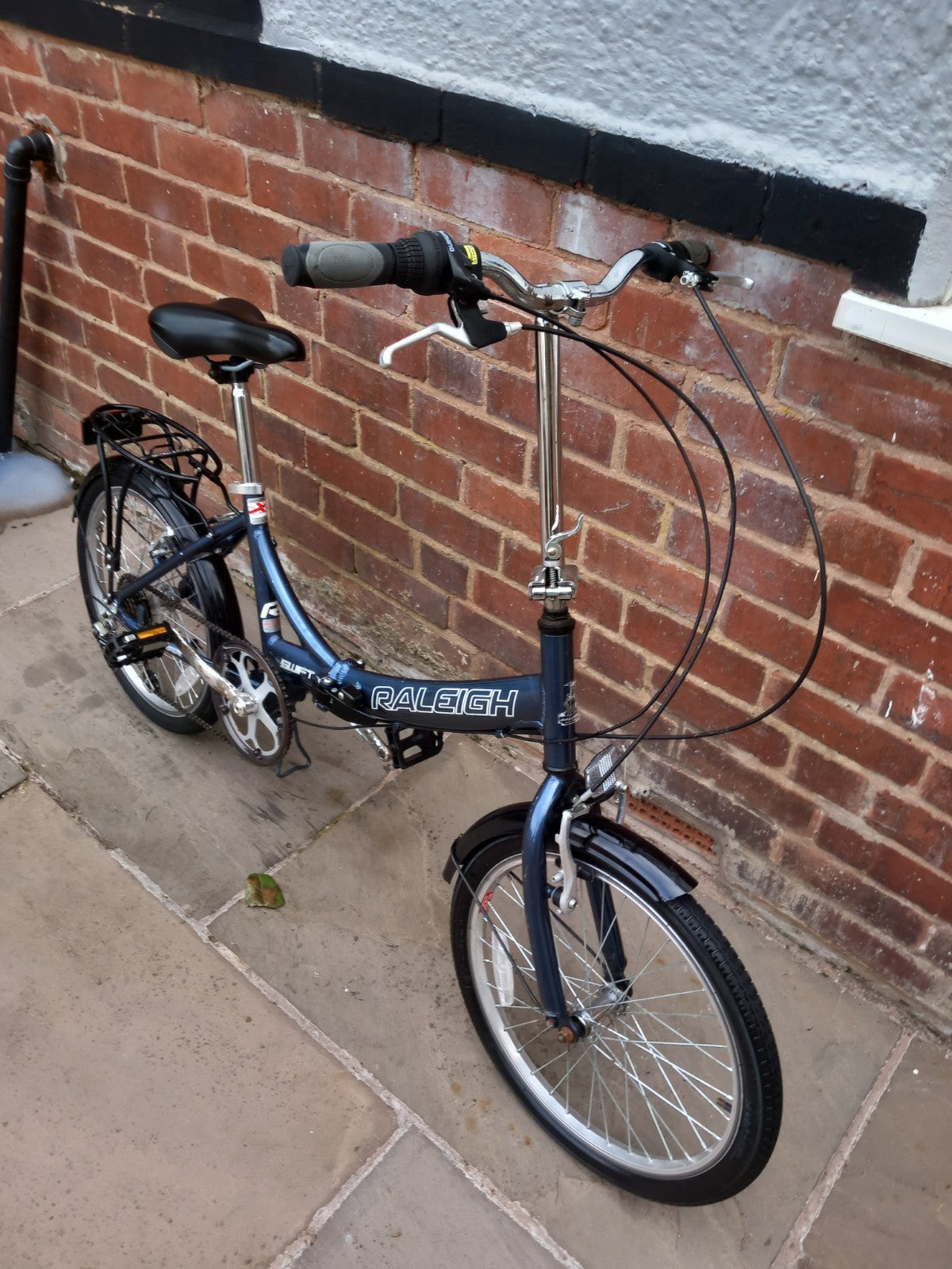 Raleigh Swift Folding Bike 6 Gears Excellent Condition