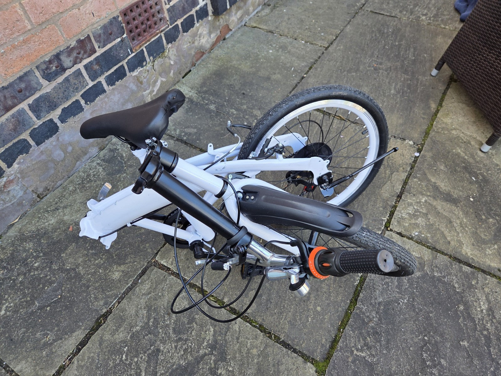 TRIOBLADE  20 Inch Adult Folding Bike 7 Speed Compact City Commuter
