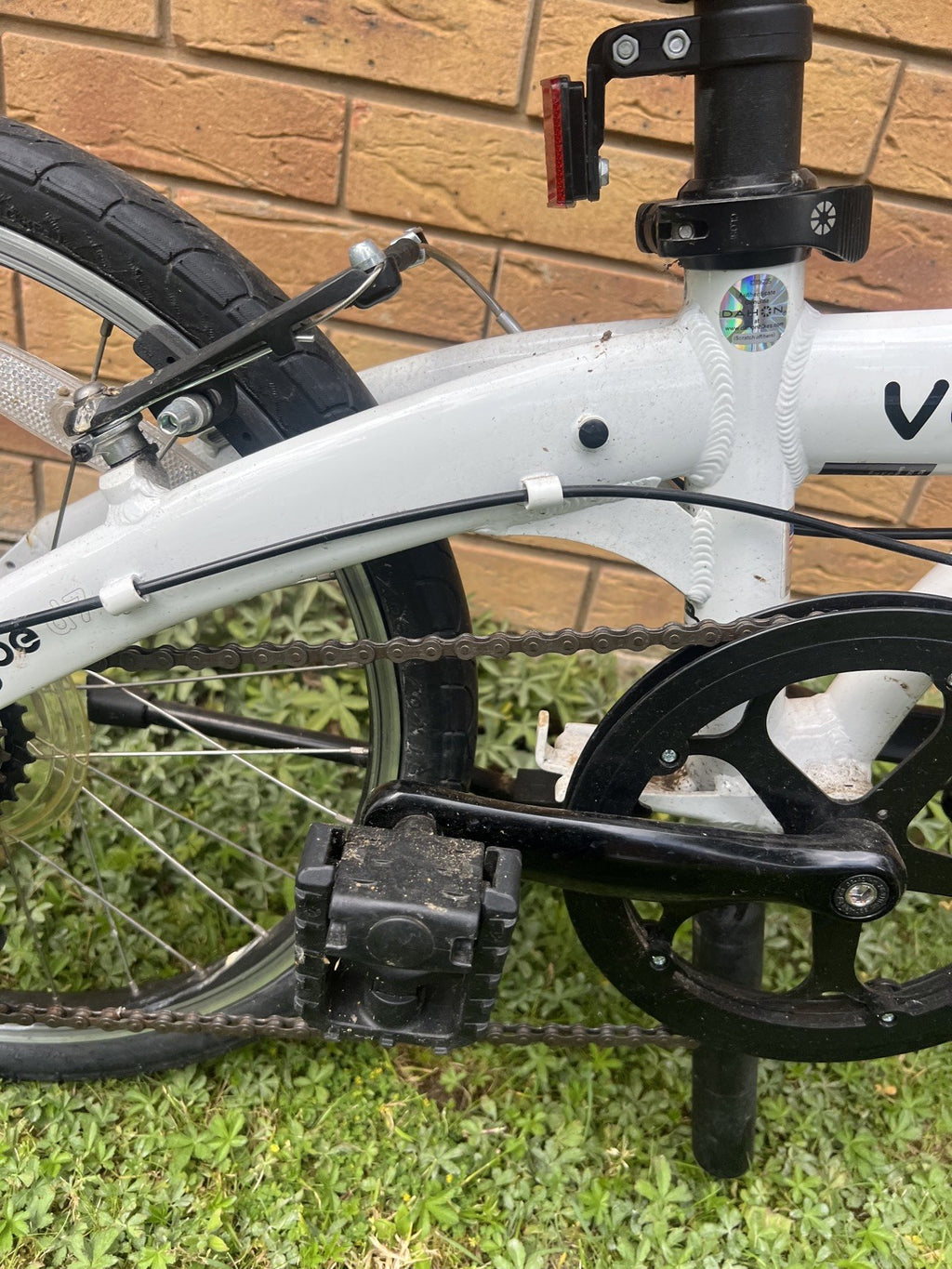 Dahon Vybe D7 Folding Bike (£599 New) white happy to ship