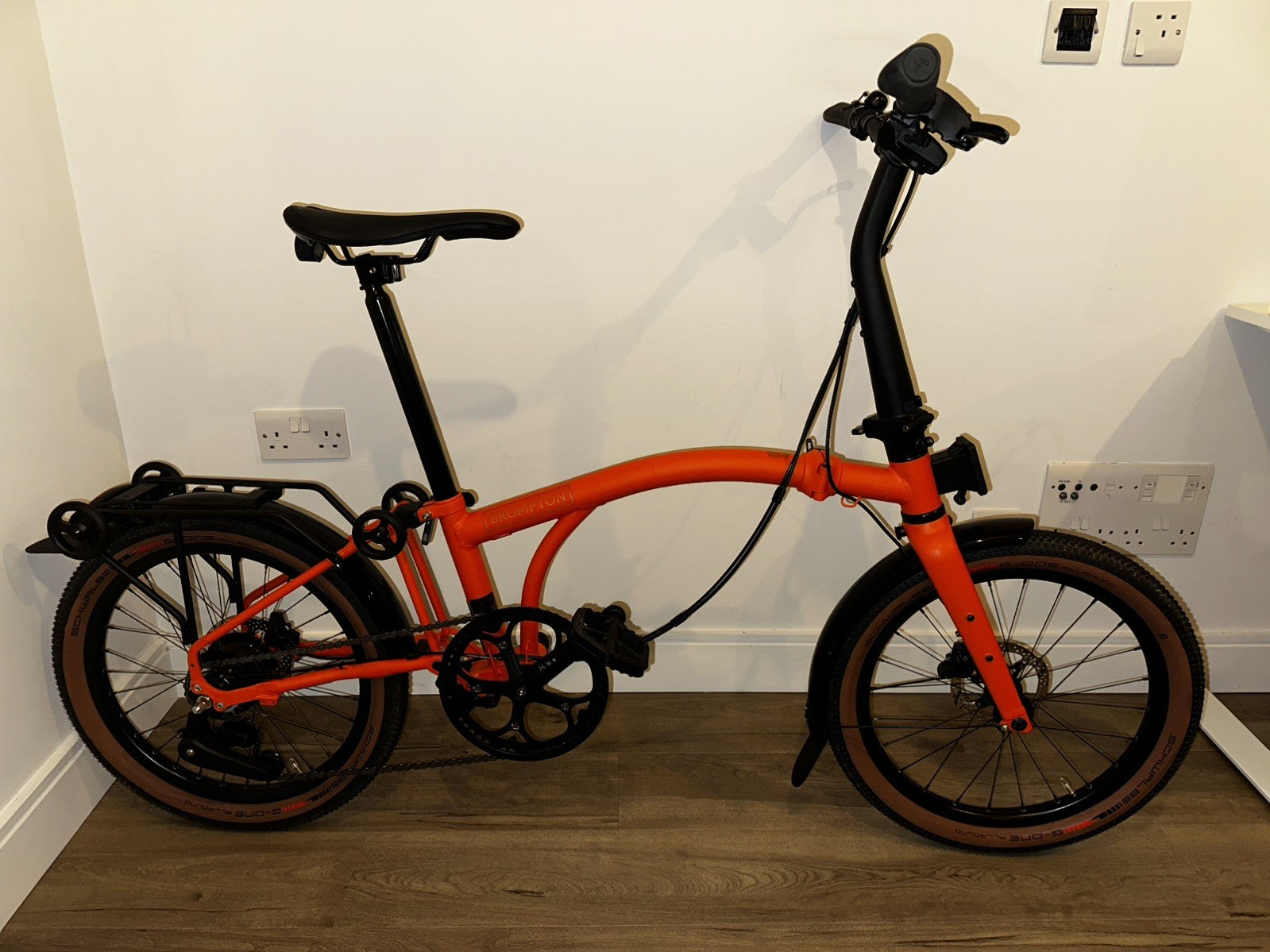 Brompton G-Line(roller frame), M, Orange, 8 speed - Be seen lights included