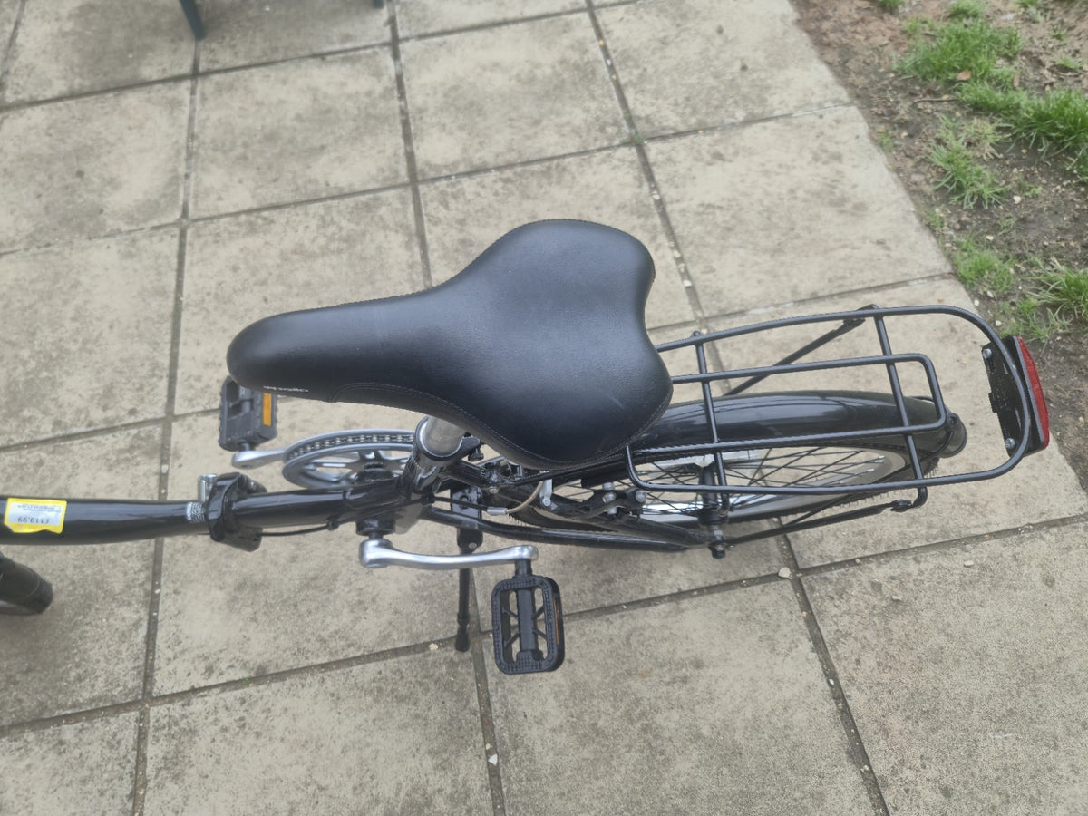 Apollo Compact Folding Bike 20in Black/Silver 6-Speed Rear Rack Mudguards