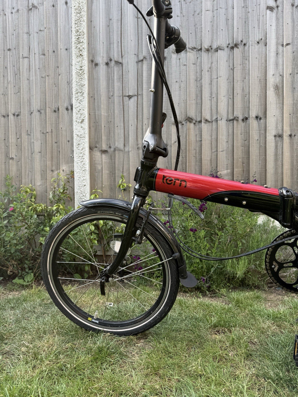 Tern Link D8 Folding Bike - Lightweight In Good Condition