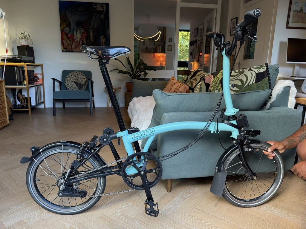 Brompton M6L Superlight — Turkish Green/Black Edition with battery lighting