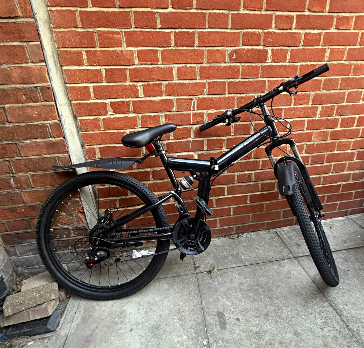 Black 26in Folding Full Suspension Bike 21-Speed Mechanical Disc, Mudguards
