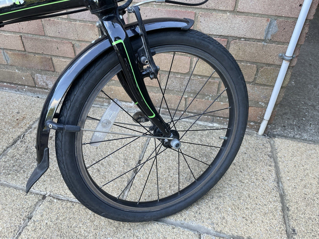 Dahon Vitesse D8 Folding Bike