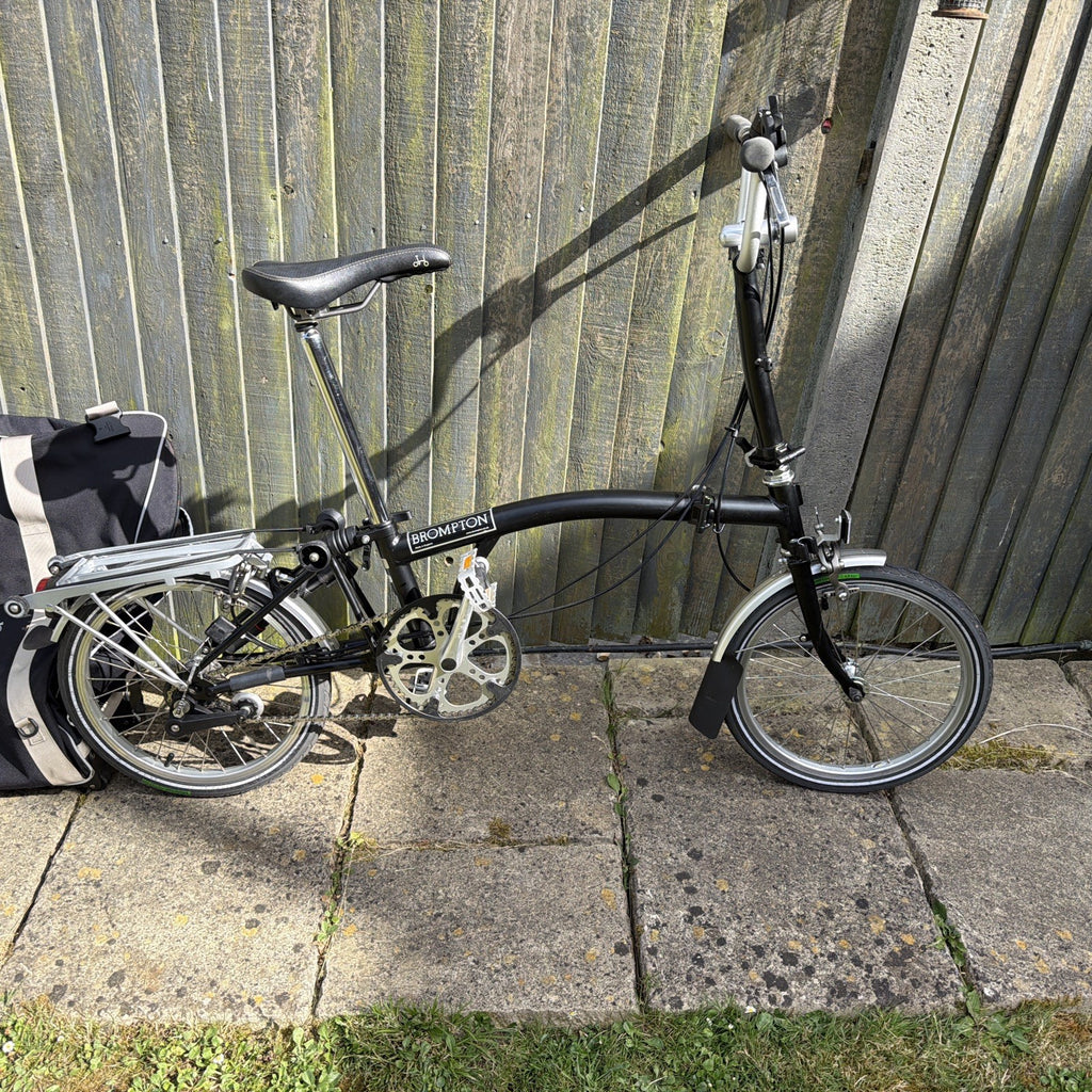 Brompton C-Line M3R Folding Bike with Brompton B Bag Travel Carry Roller Luggage