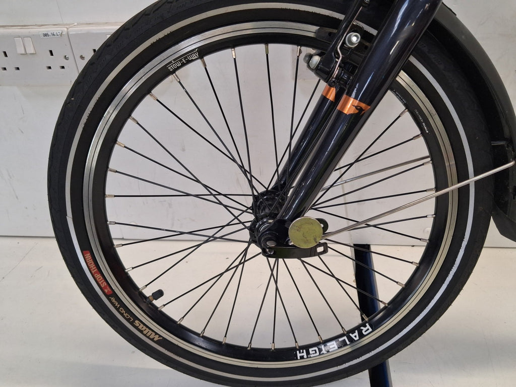 Raleigh Stow-E-Way Folding Compact 7~Speed 20" Wheel Alloy E--Bike Dark Blue A