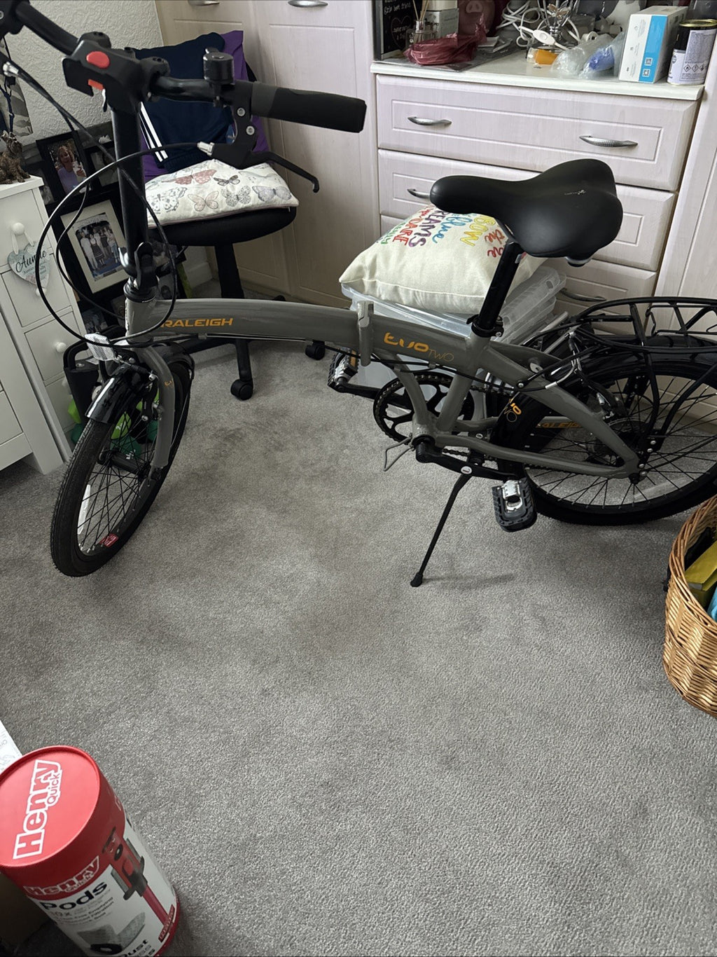 Raleigh Evo 2 Folding Bike - 7 Speed Shimano - 20" Wheels