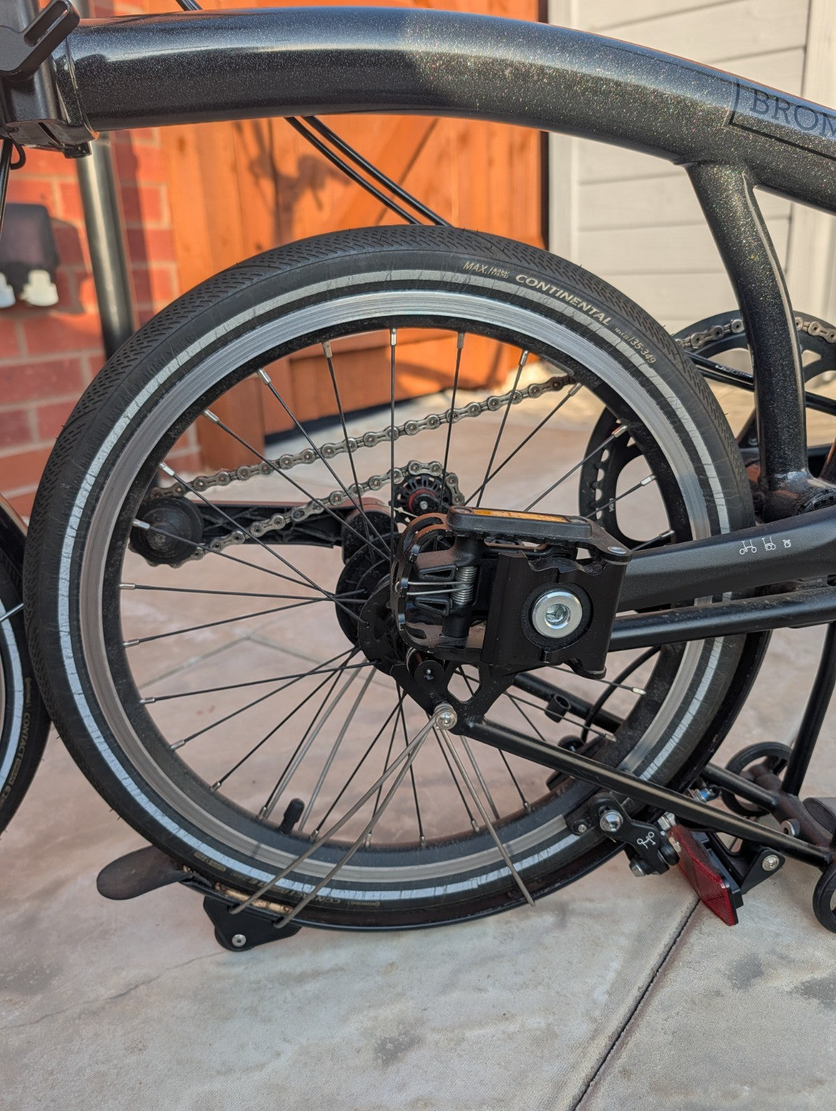 Brompton P-Line 4-Speed - Midnight Black Metallic (Rare Colour) - Late 2022