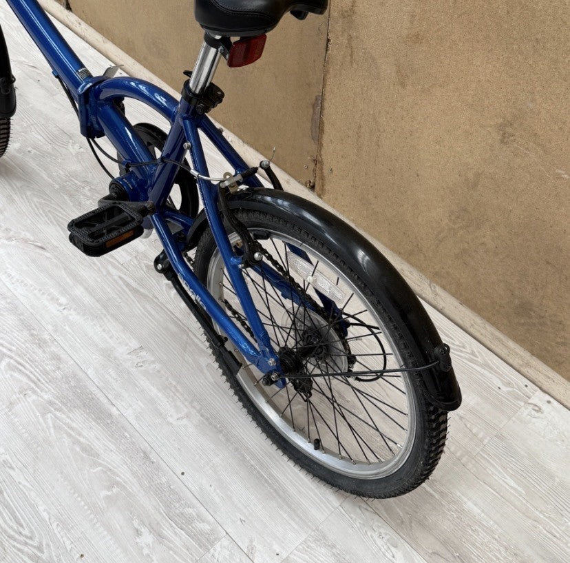 An Apollo Tuck folding bike