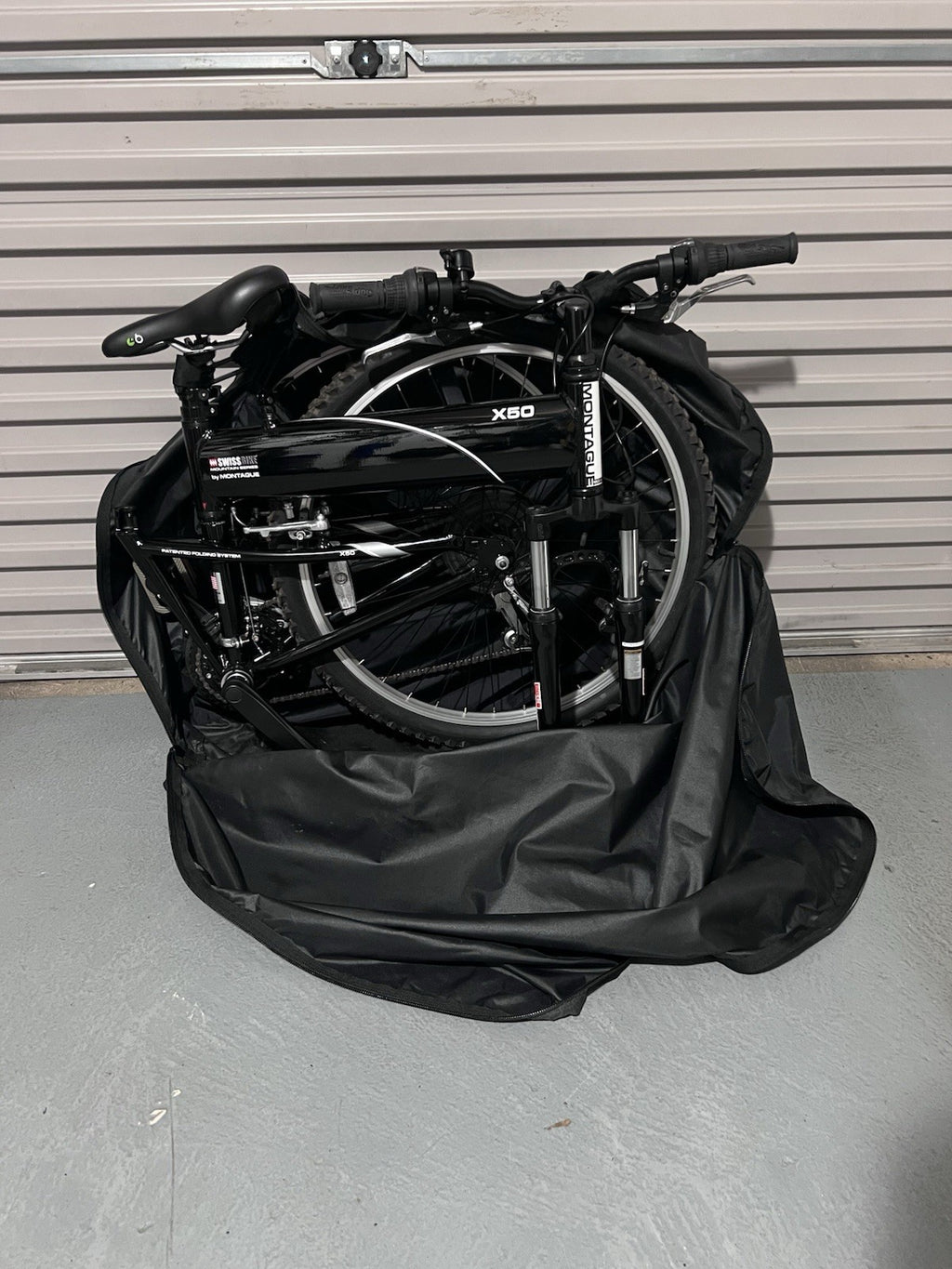 Montague X50 Folding Mountain Bike 16in Black Front Suspension V-Brake