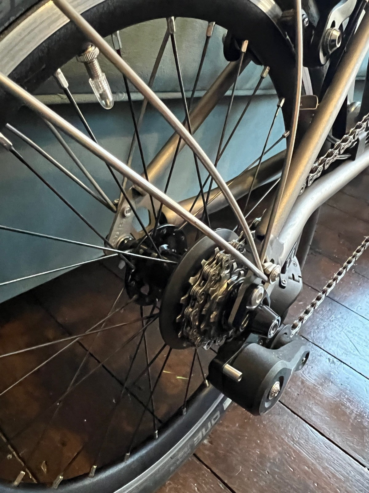 Brompton T-Line 4-Speed Titanium Folding Bike Medium rise