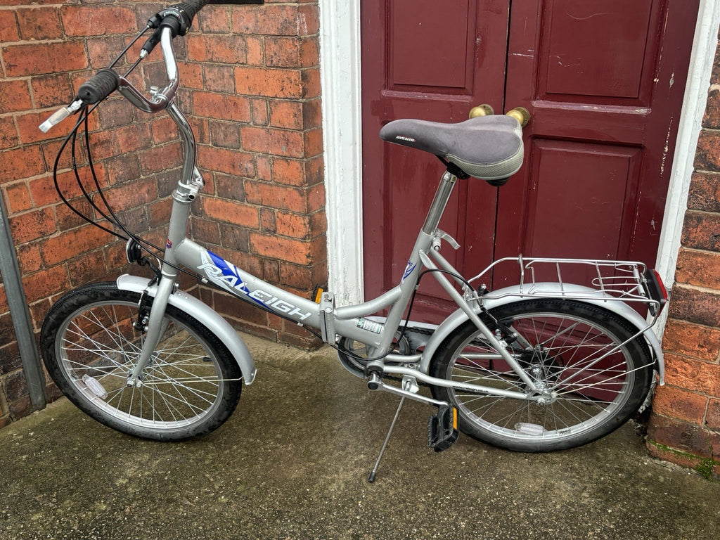 Raleigh Folding Bike 6 Speed Shimano Revishift 20” Wheels Well Maintained