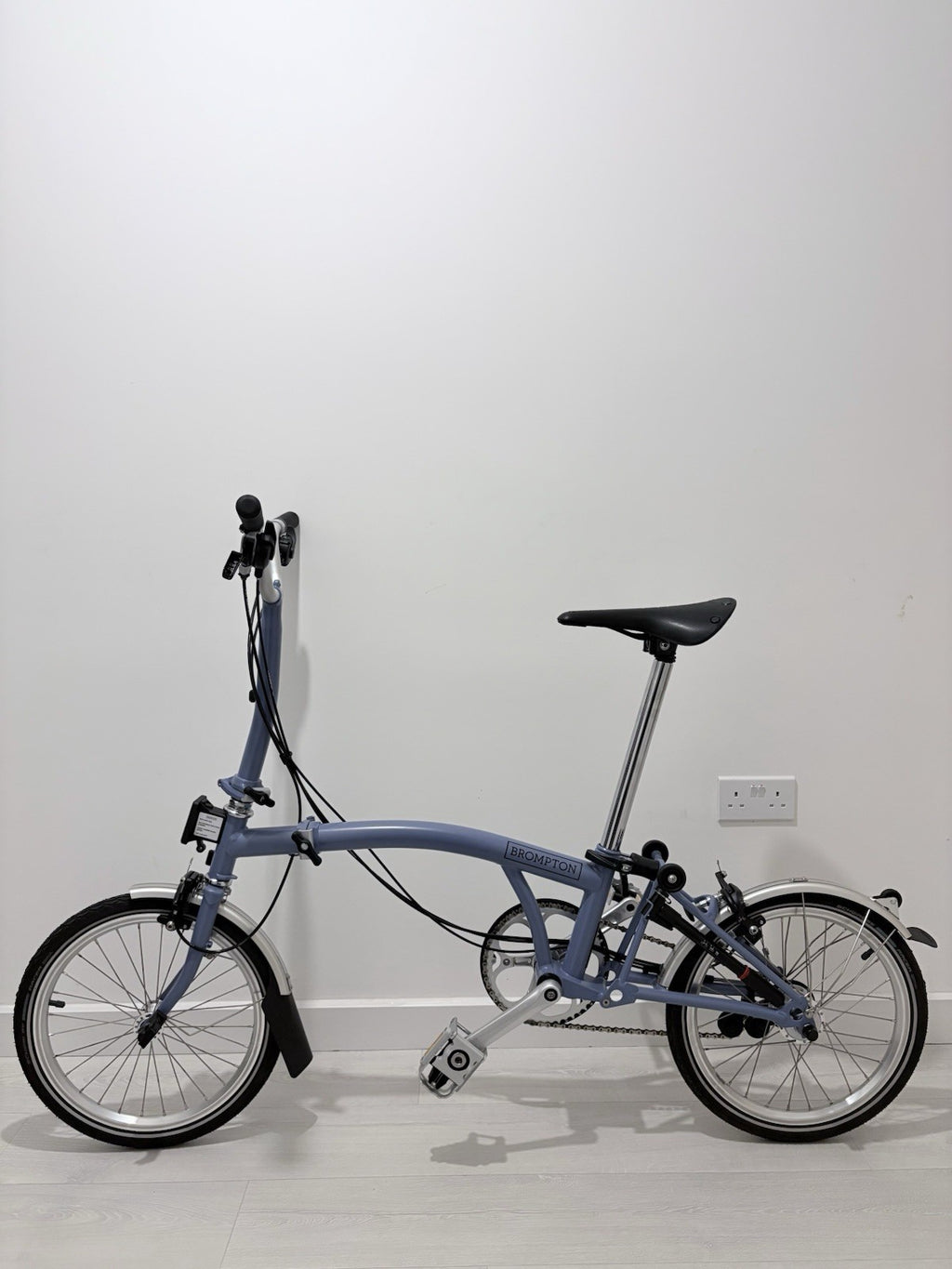 Brompton M6L Cloud Blue Folding Bike Excellent Condition
