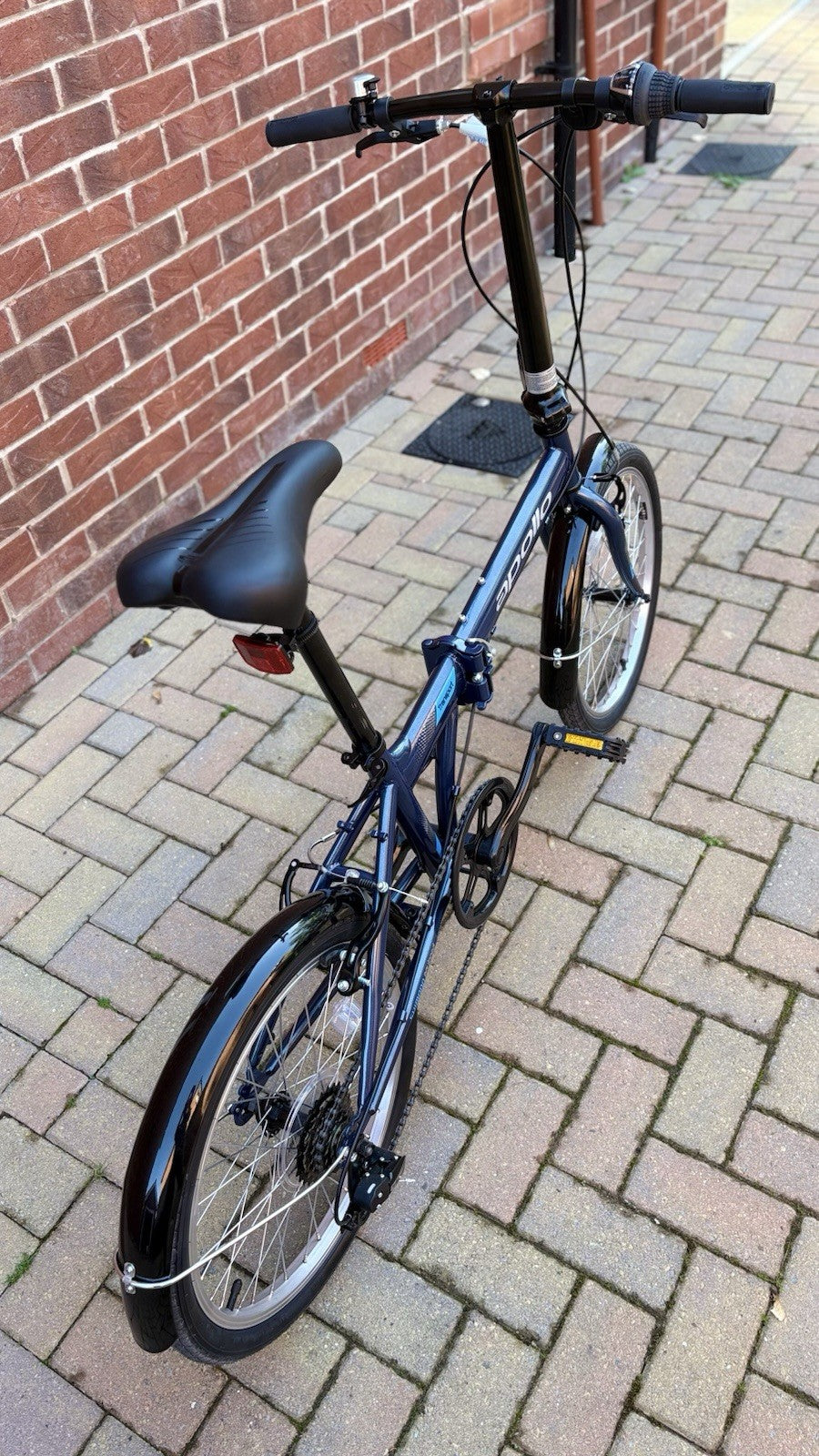 Apollo TranSport 20in Folding Bike Blue/Black Mudguards Reflectors V-Brakes