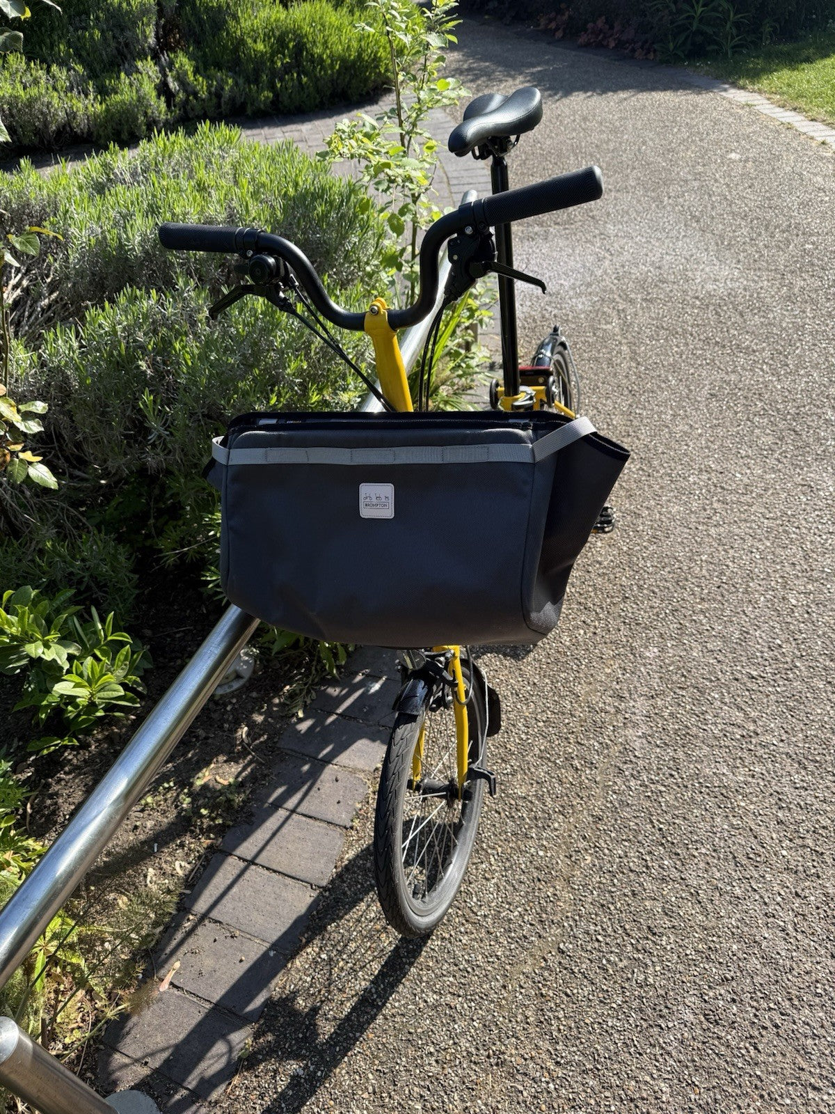 BROMPTON C LINE 12-SPEED FOLDING BIKE 2025 IN BUMBLEBEE YELLOW