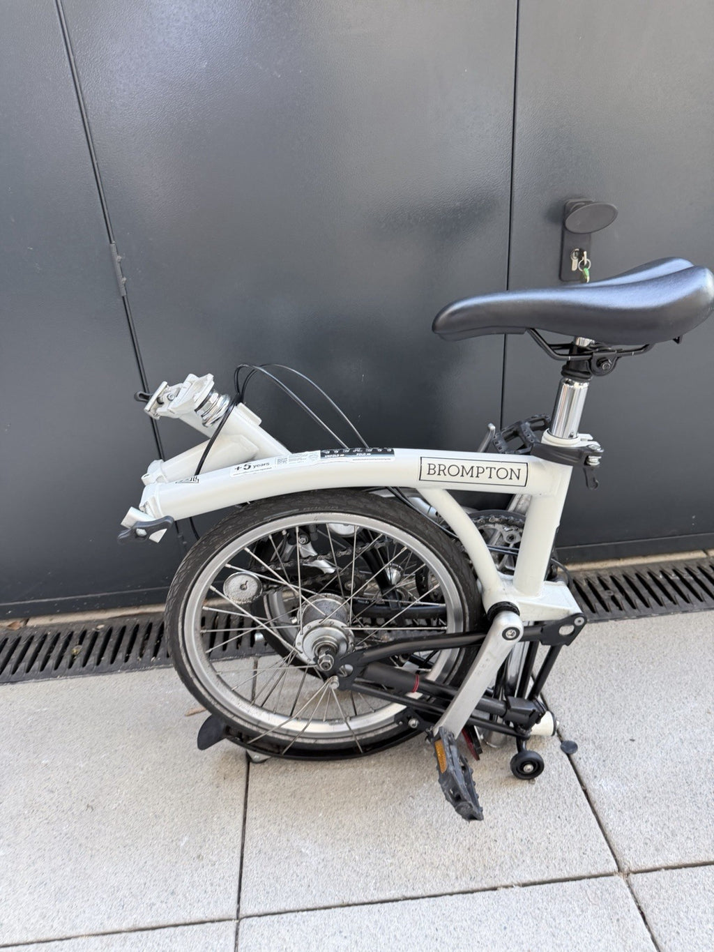 Brompton Folding Bike - A Line 3-speed - White 2024 Model