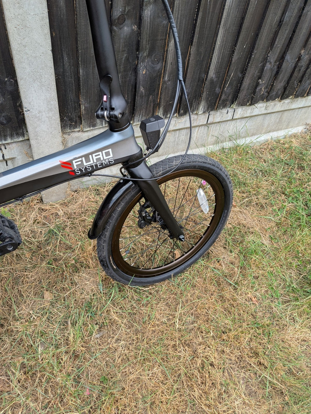 FURO Systems CARBON FRAME Folding Bike 20in 9-Speed Hydraulic Disc Brakes Rack