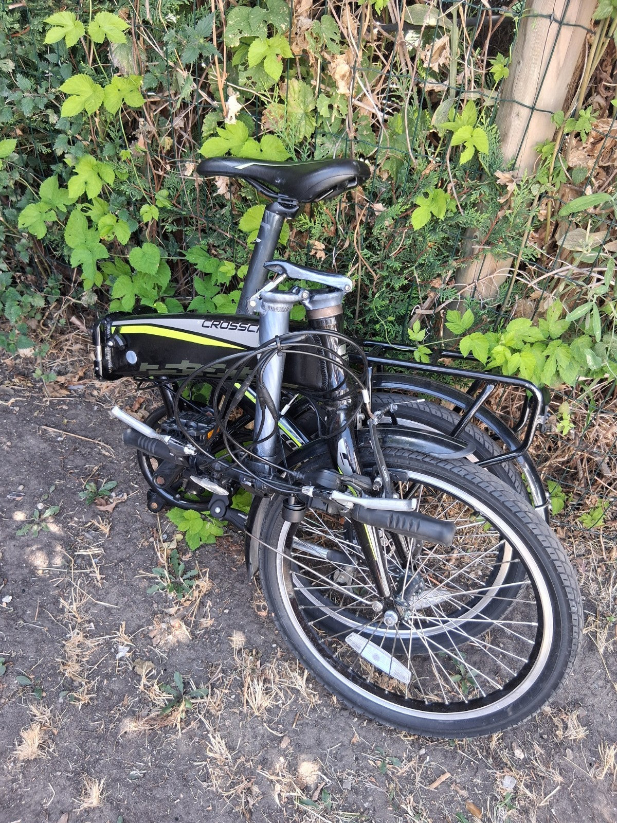 Carrera Crosscity E Folding Bike