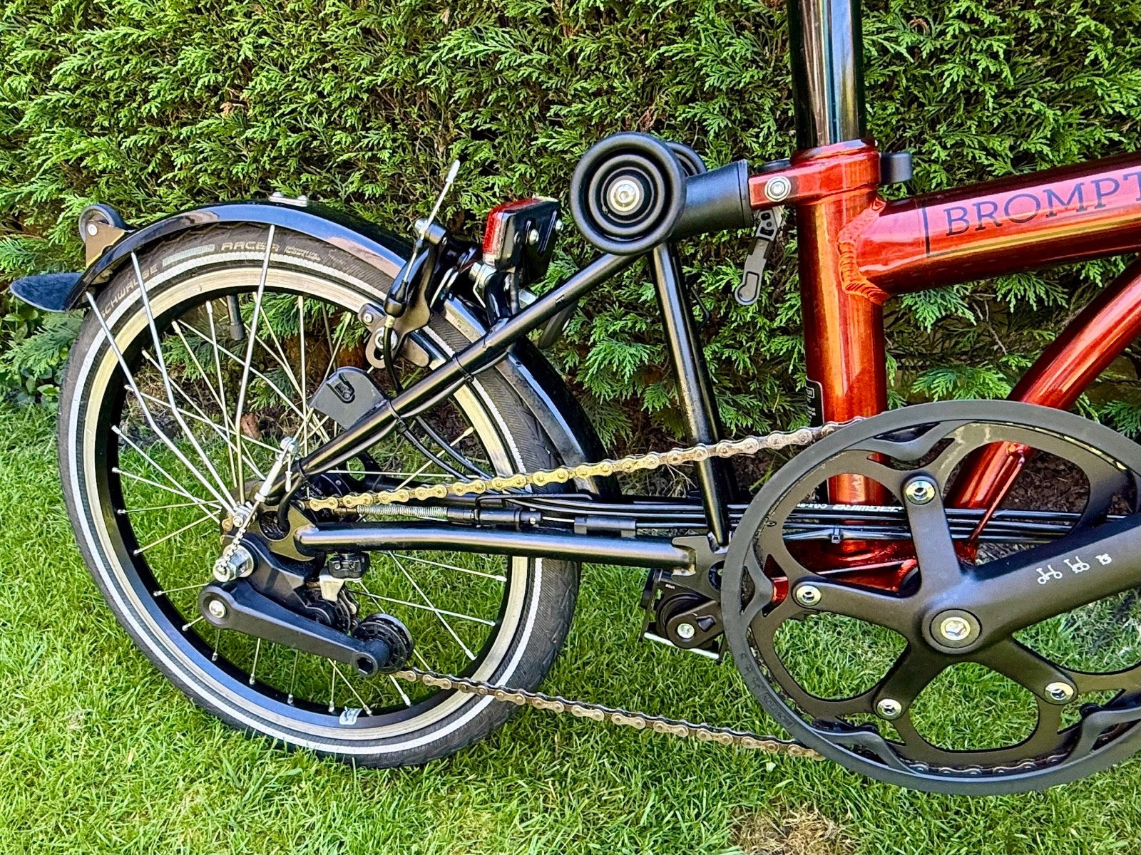 Brompton (Elect) C Line Explore Flame Lacquer - Mid Bars - 2024