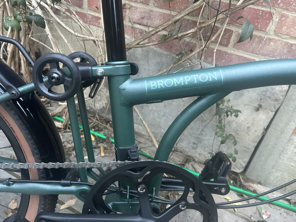 NEW Brompton G Line Green - L 20in Wheels Mechanical Disc Brakes Rack