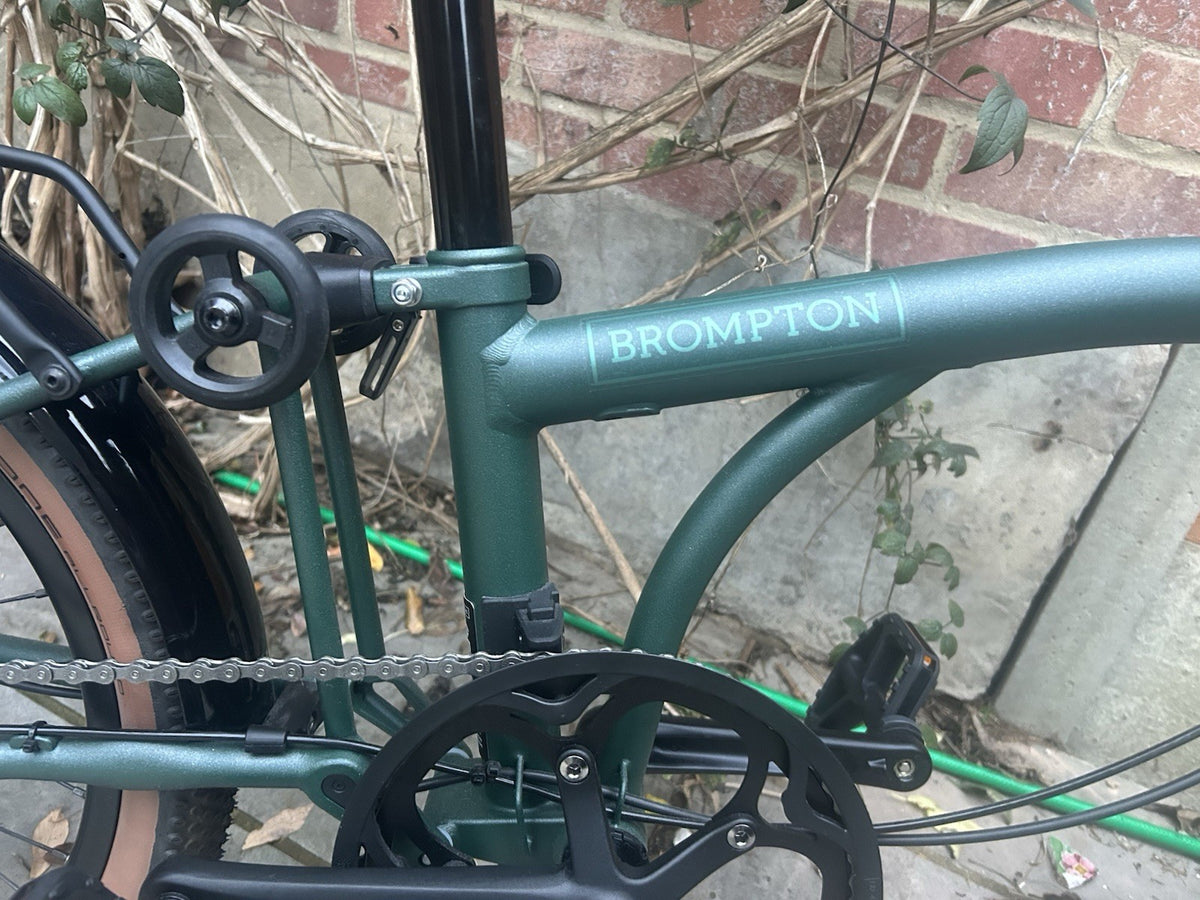 NEW Brompton G Line Green - L 20in Wheels Mechanical Disc Brakes Rack