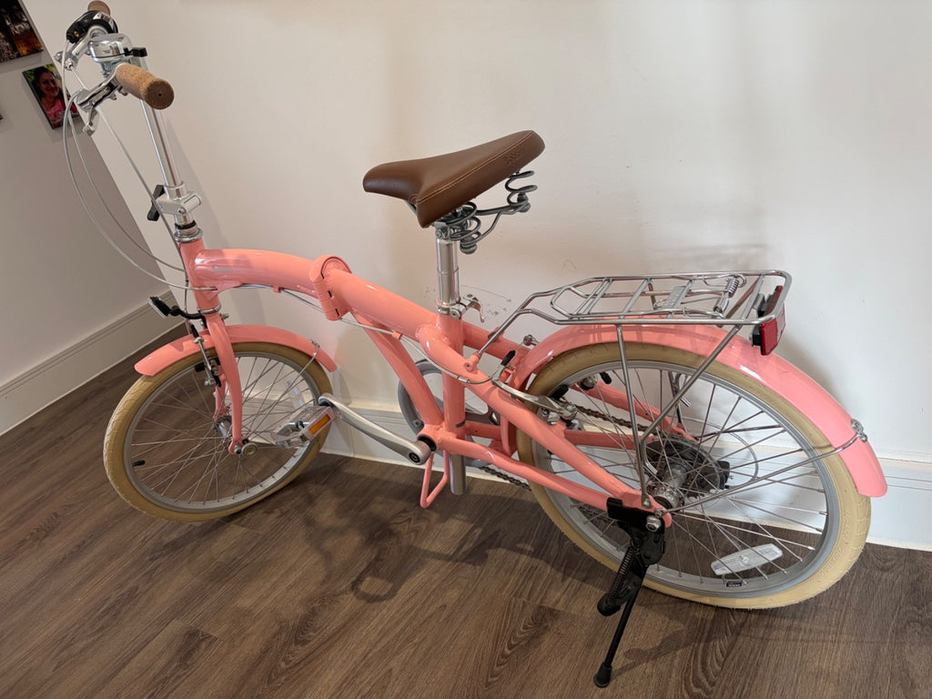 Beautiful Adult Bobbin Fold Bike. Brand new and perfect condition (never used)