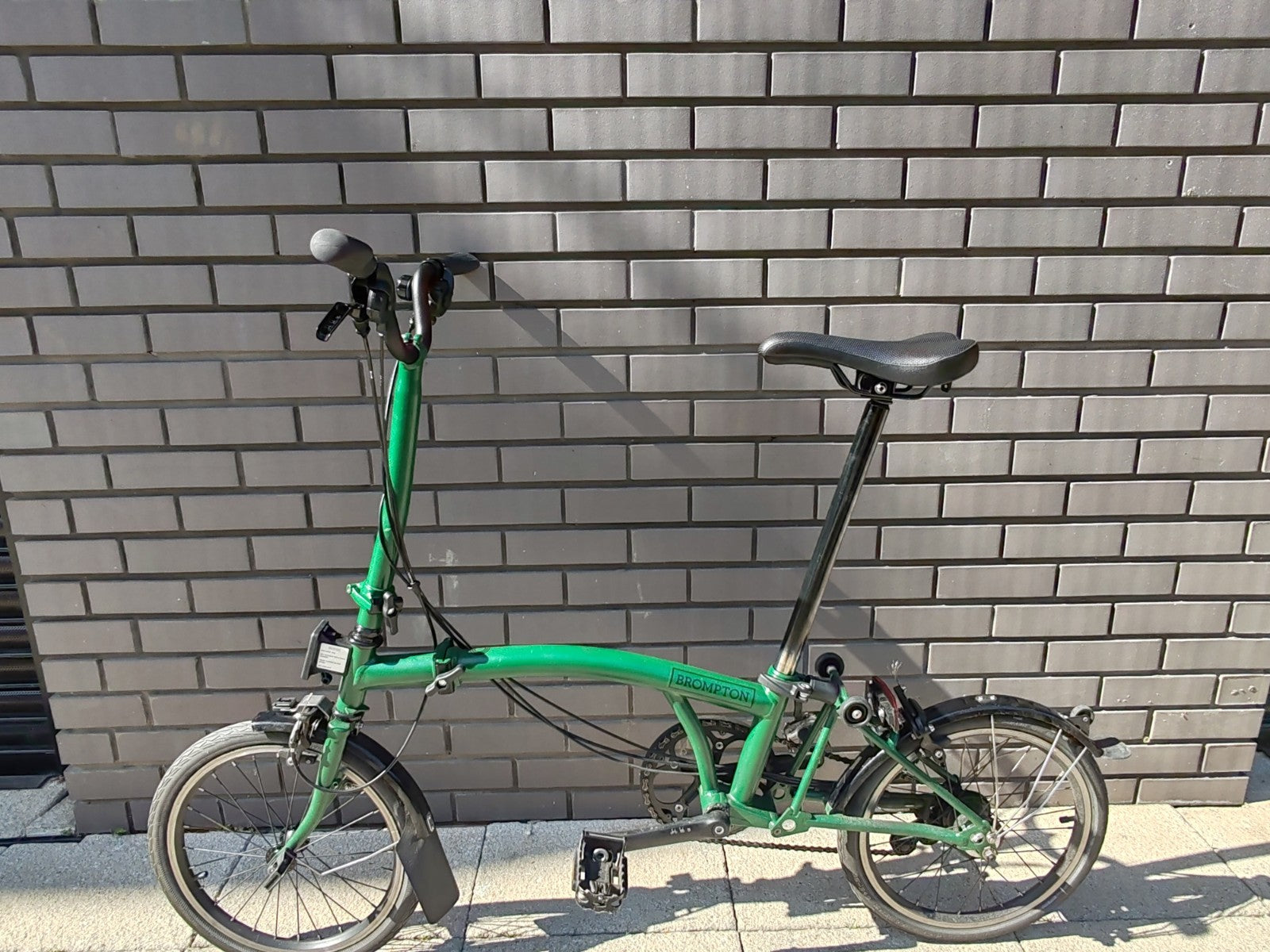2024 Brompton C Line Explore M6L 6 Speed Folding Bike Racing Green