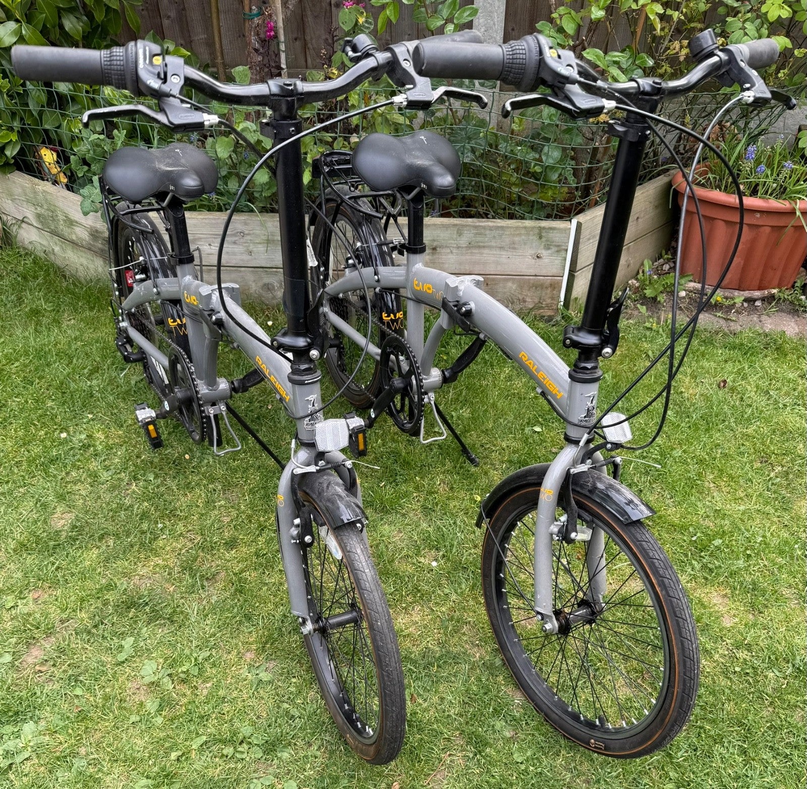 Raleigh Evo Two Folding Bikes x 2 (Matching Pair of Bikes)