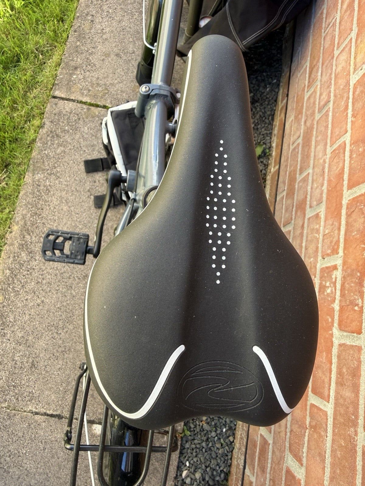 Dawes Jack 20in Folding Bike 6 Speed Grey/Black Rear Rack Mudguards