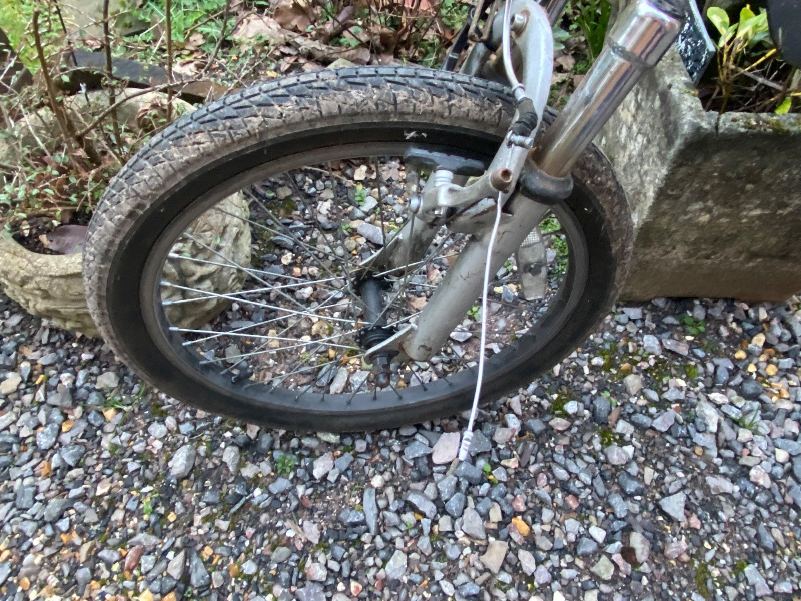 BYOCYCLE FOLDING FRAME 20" WHEELS *READ FOR FLAWS MISSNG PARTS