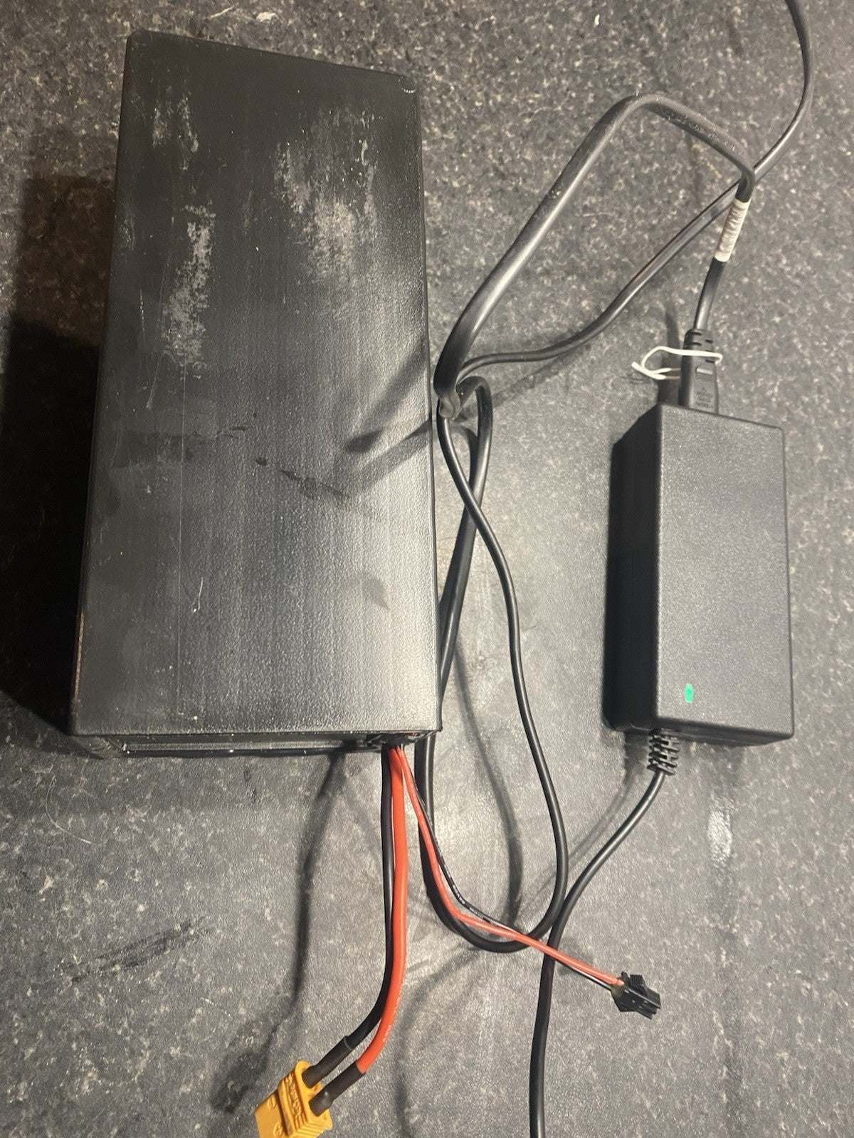 DYU battery and charger e bike