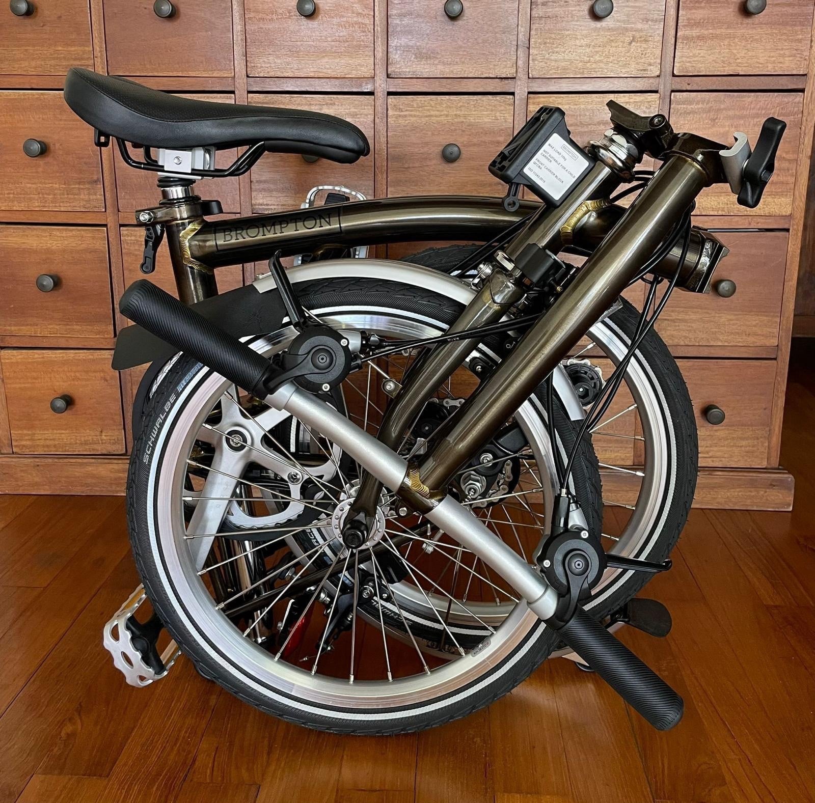 Brompton S6L Black Lacquer 21 Used Once, Boxed, Helensburgh Scotland Collection