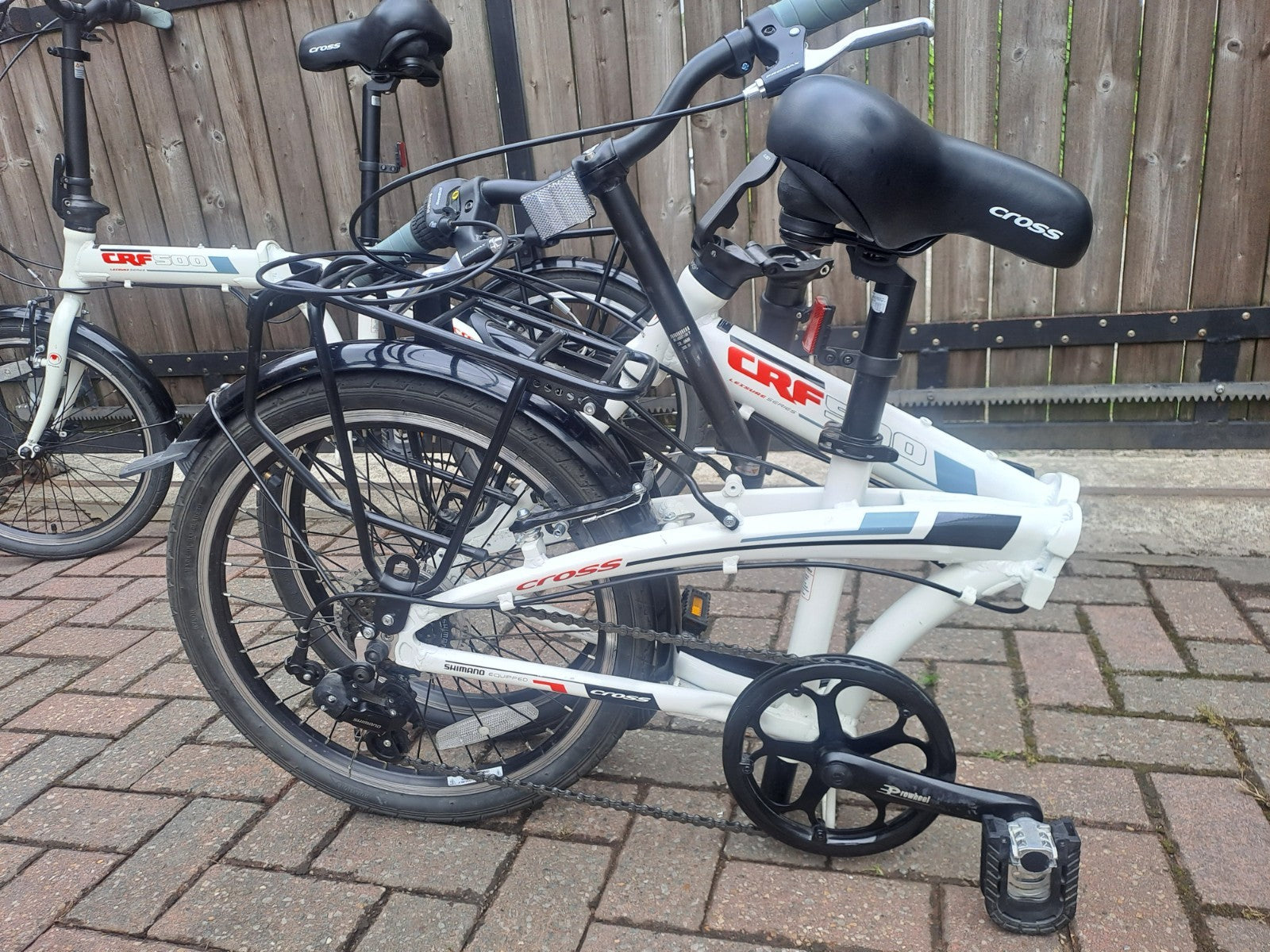 CROSS CRS 500 FOLDING PUSH BIKE, 6 SPEED, 20" WHEELS USED TWICE  EXCELLENT COND.